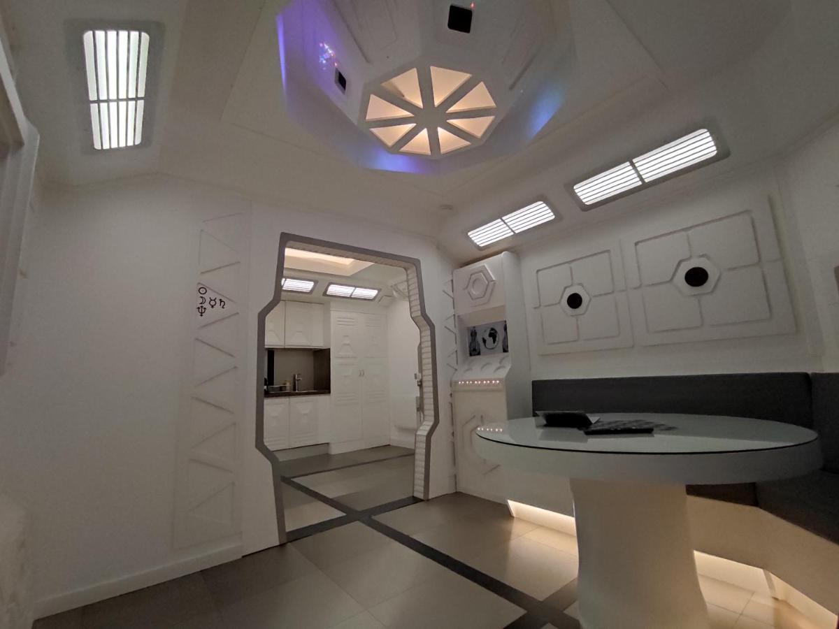 Space Lodge, Vaisseau Spatial - Jeu Type Escape Game Apartment