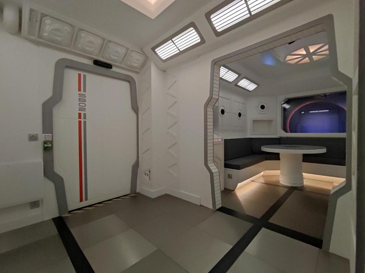 Space Lodge, Vaisseau Spatial - Jeu Type Escape Game *